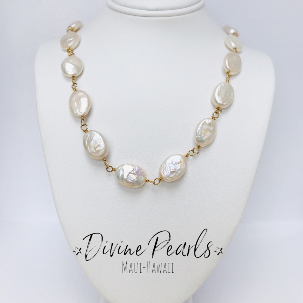 NWT BEAUTIFUL WHITE COIN PEARLS NÁCAR COLOR